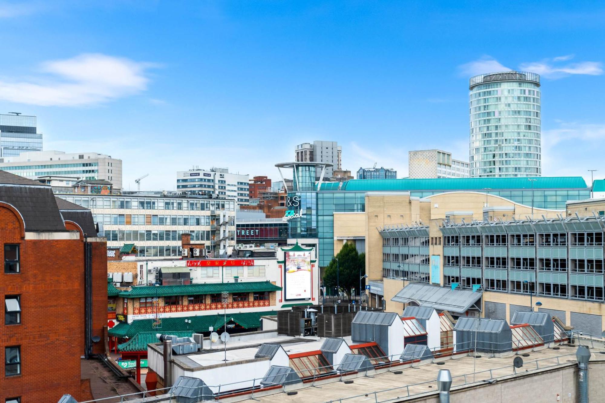 Chic Centre - China Town - Balcony - Parking - Wifi - Netflix - 43a * Birmingham